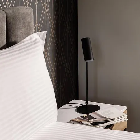 Amery House Hotel *