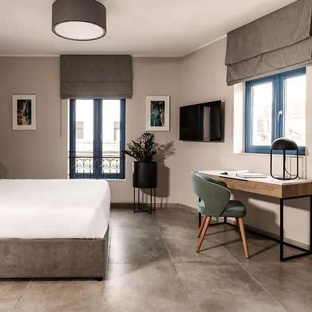 Amery House Hotel 3*