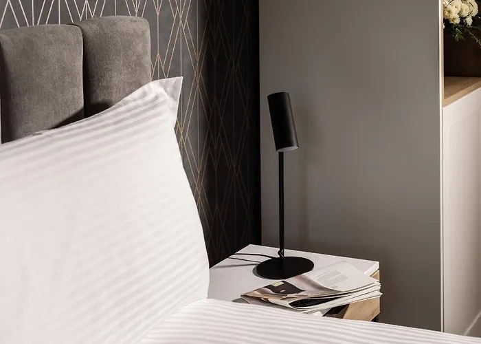 Amery House Hotel 3*